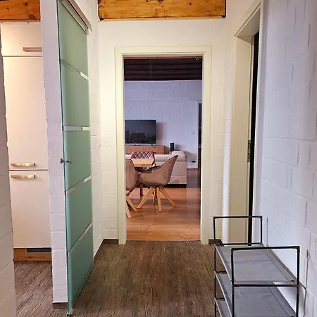 Апартаменты Exklusive Grosse Fuer 7 Personen, Parkplatz, Balkon, 3 Schlafzimmer