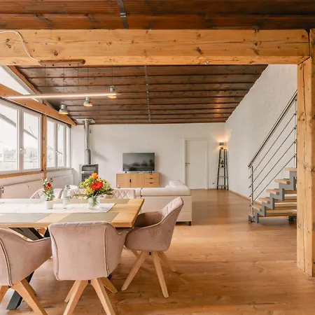 Lägenhet Exklusive Grosse Fuer 7 Personen, Parkplatz, Balkon, 3 Schlafzimmer *