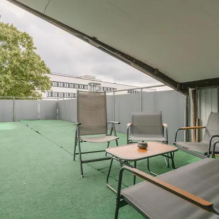 Exklusive Grosse Fuer 7 Personen, Parkplatz, Balkon, 3 Schlafzimmer Lägenhet