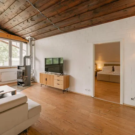 Lägenhet Exklusive Grosse Fuer 7 Personen, Parkplatz, Balkon, 3 Schlafzimmer *