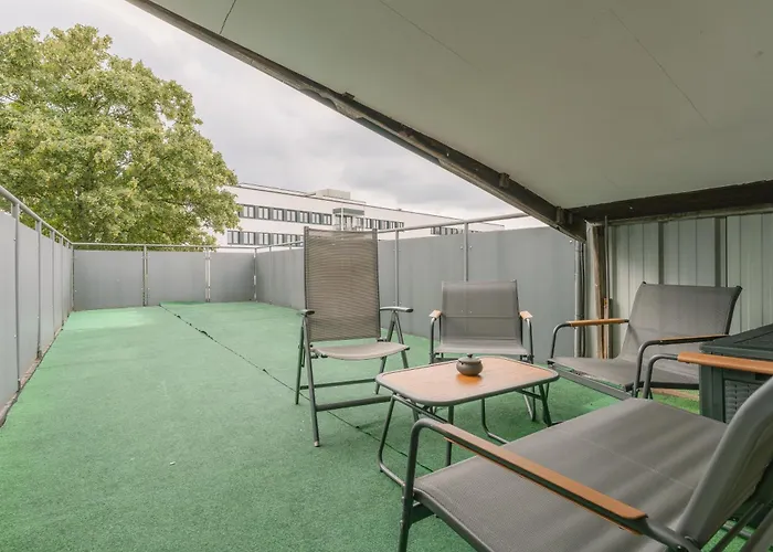 Exklusive Grosse Fuer 7 Personen, Parkplatz, Balkon, 3 Schlafzimmer Appartement