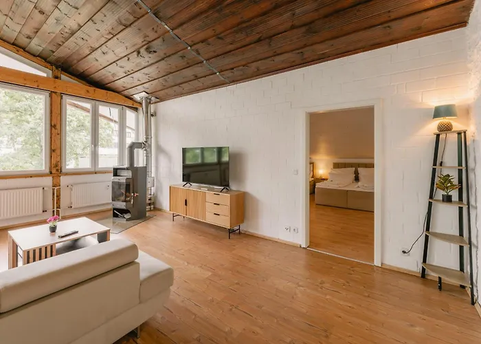Appartement Exklusive Grosse Fuer 7 Personen, Parkplatz, Balkon, 3 Schlafzimmer *